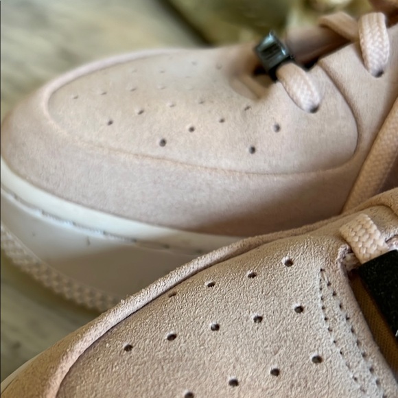 Nike AIR FORCE 1 AF1 Pink Suede Sneakers with White Laces - Picture 7 of 10